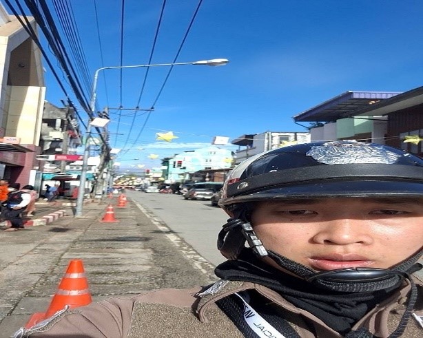 เมื่อวันที่ 31 ตุลาคม 2567 เวลา 10.00 น. ชุดปฏิบัติการจราจร สภ.แม่สะเรียง ได้มีการอำนวยความสะดวกการจราจรบริเวณหน้าธนาคารต่างในพื้นที่ เนื่องจากมีประชาชนมาใช้บริการจำนวนมาก